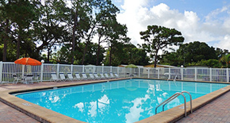 Whispering Pines - Largo Mobile Homes