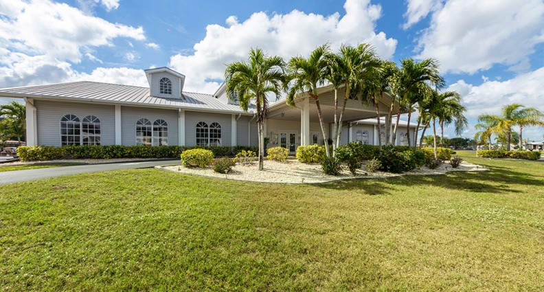 Crystal Lakes - Fort Myers